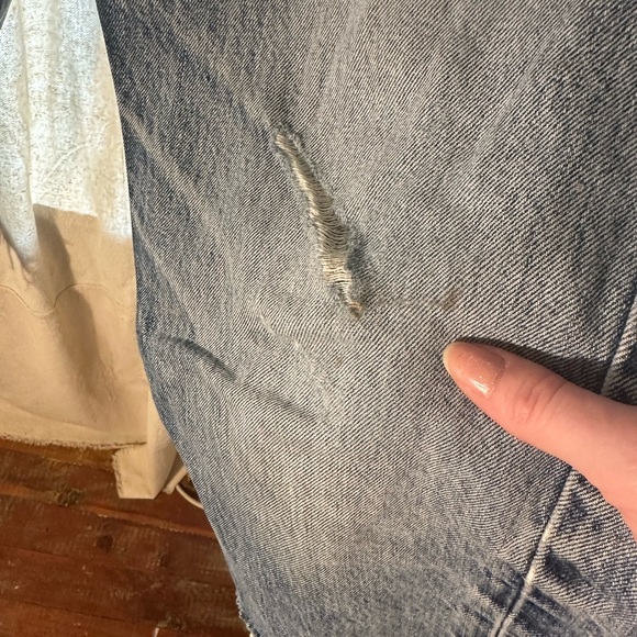 Levi’s - Picture 2 of 6